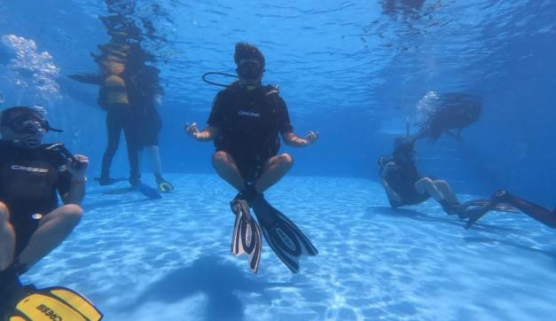 Iniciarse en el buceo de forma segura y accesible con el Hotel Abril